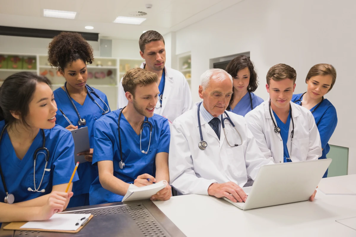 Mentoring and Shadowing Opportunities for Young Medical Enthusiasts